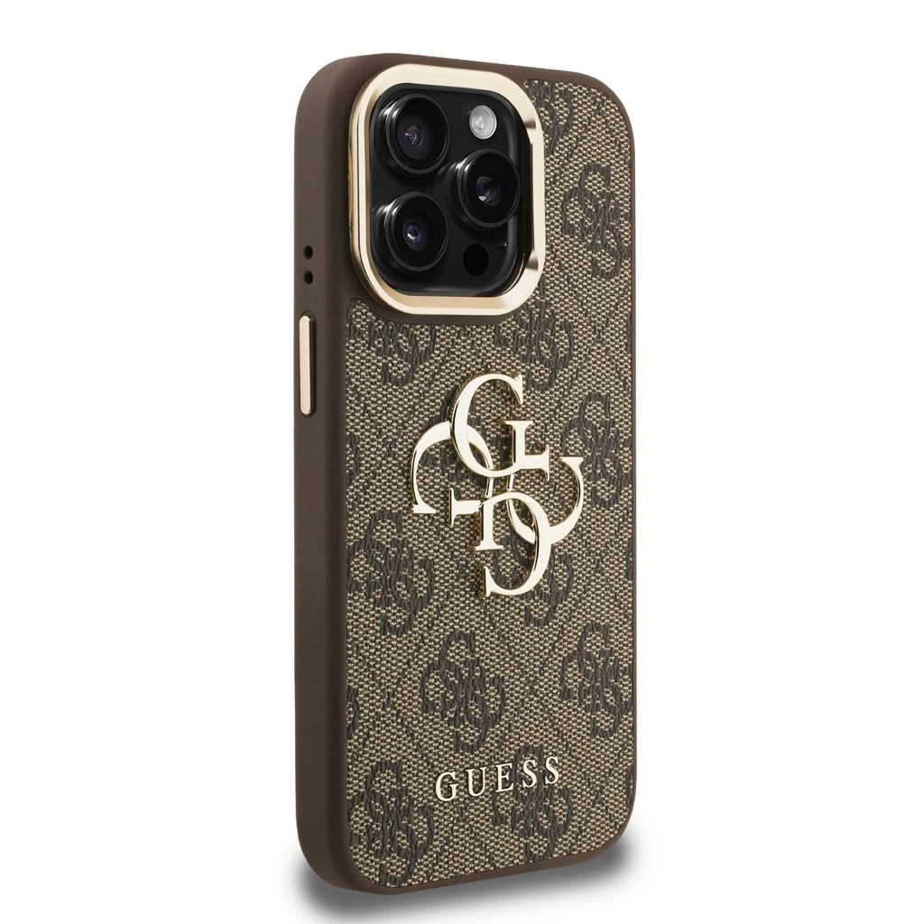 Guess PU 4G Metal Logo Stand Camera Frame tok iPhone 15 Pro Max készülékhez barna