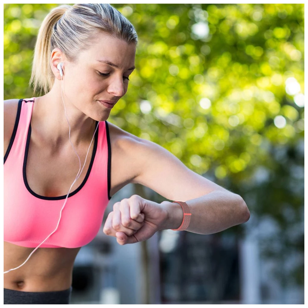 TECH-PROTECT NYLON Apple Watch 8/9/10/11/SE (40/41/42 MM) tok készülékhez, krémszín