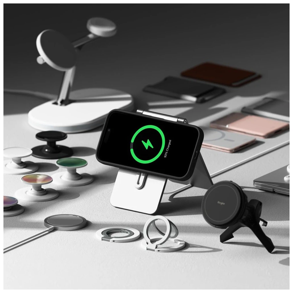 RINGKE szilikon mágneses MagSafe tok iPhone 16 készülékhez fekete